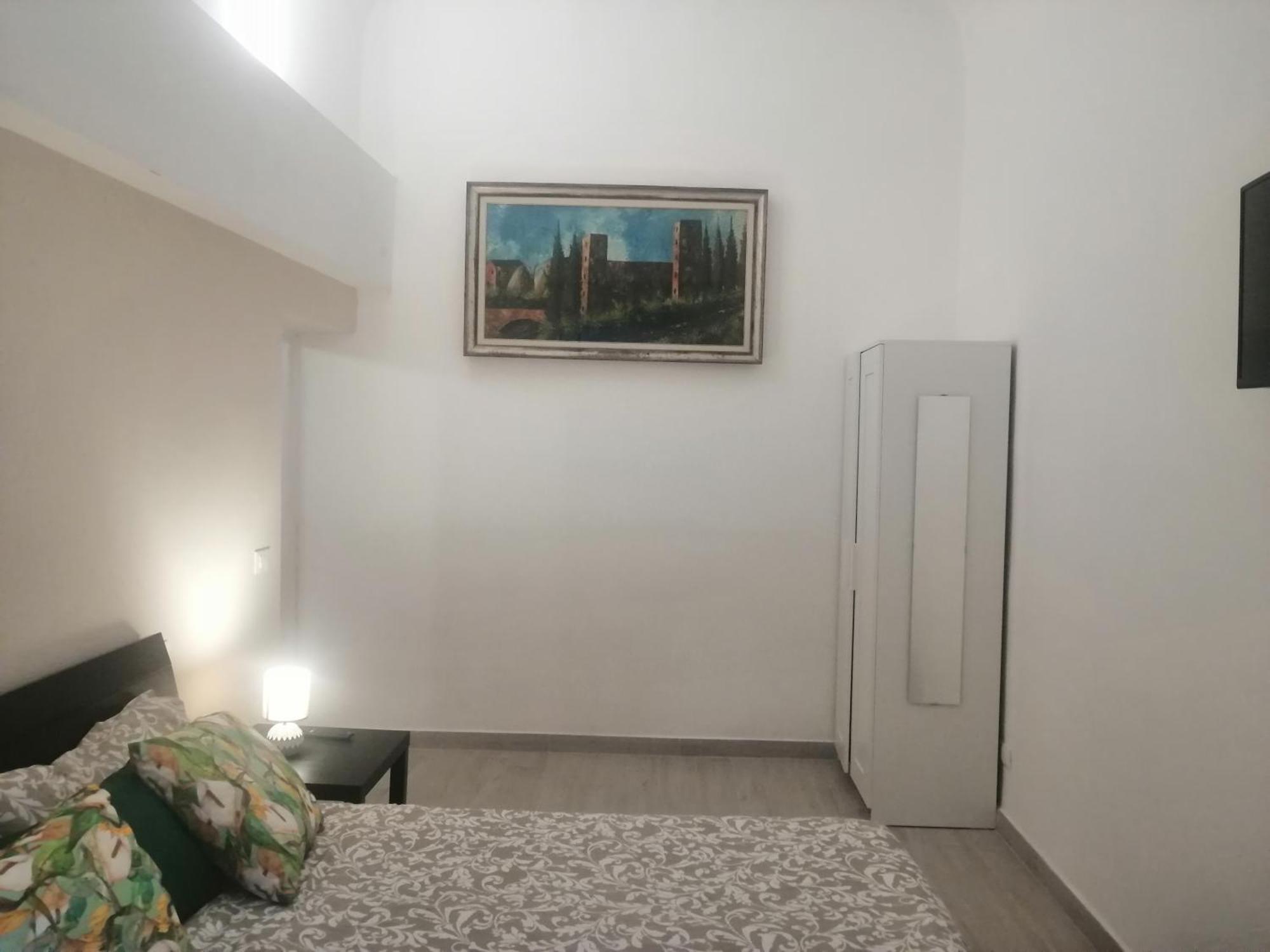 Family And Friends Studio Florence Bilik gambar